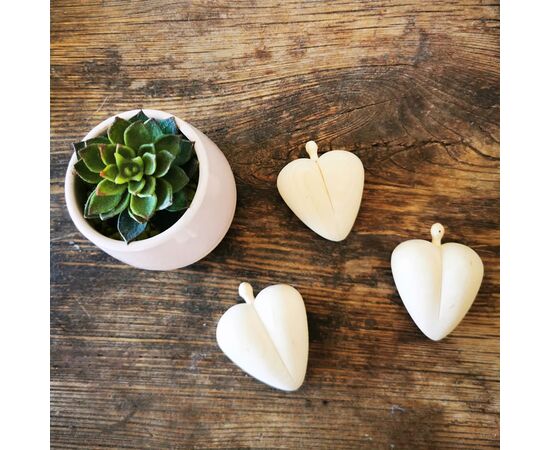 Arven, Zirben, Herzen ätherisches Öl, zirbenherzen, Arvenherzen, kleine Geschenke